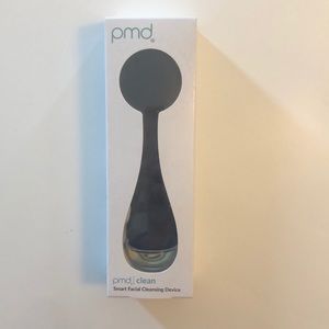 PMD facial cleansing device